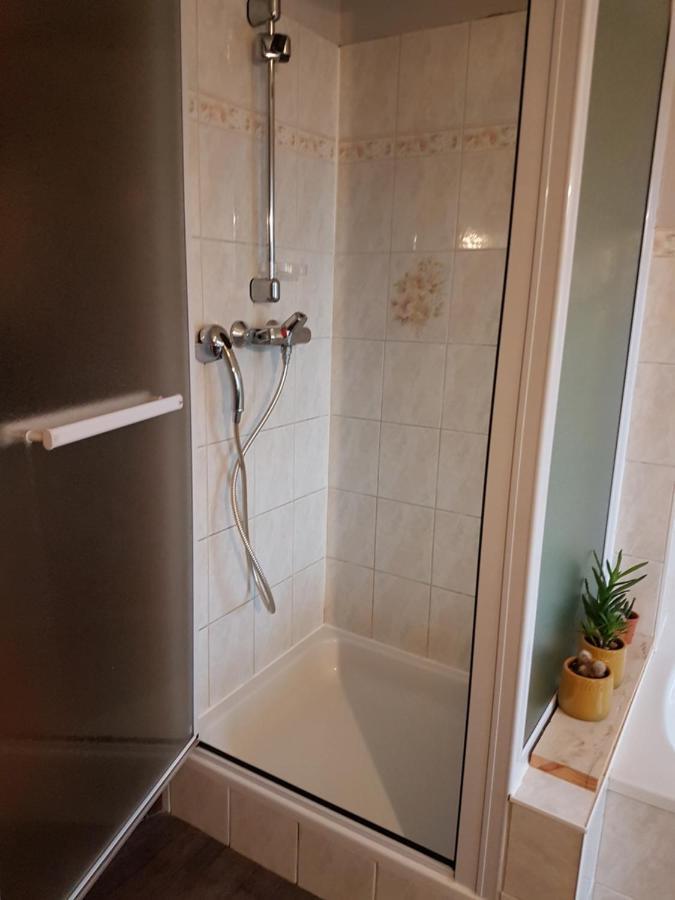 Gastenkamers In Vakantiewoning Casacuriosa Mol Εξωτερικό φωτογραφία